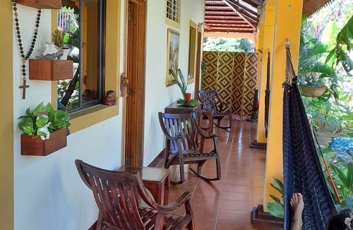 Leon House | Charming 2-bedroom house in León with WiFi access