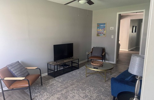 Tower Homes House | Charming 2-bedroom house in delightful Waldo area.