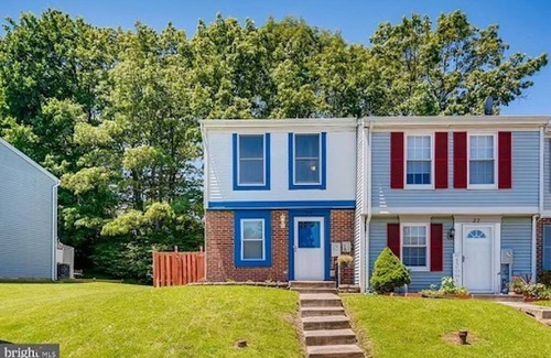 Nottingham House | Charming 2-bedroom townhome with WiFi, AC in peaceful White Marsh