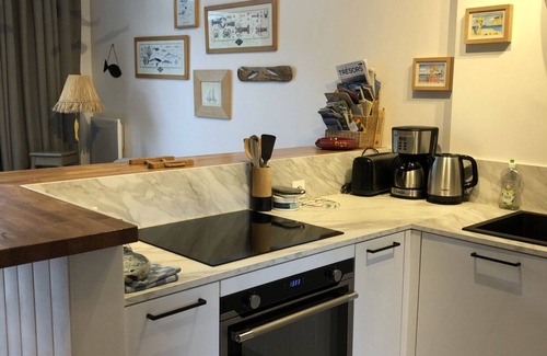 Saint-Coulomb House | Charming 2-room apartment with direct beach access, ideal for couples and young children