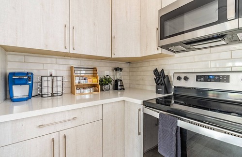 Tukwila House | Charming 2BR /2.5BA Tukwila home
