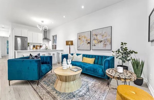 Leslieville House | Charming 2BR Home in South Riverdale with Backyard