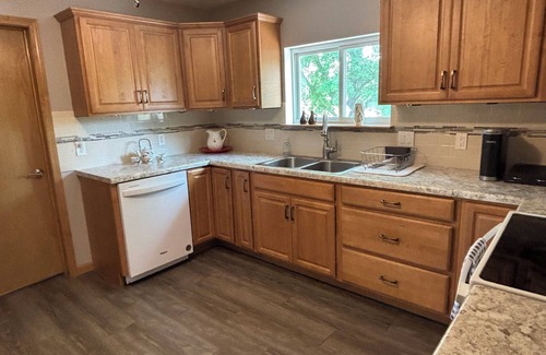 Red Cloud Other | Charming 3-bed, 2-bath ranch house in the serene countryside near Red Cloud.