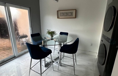 North Lauderdale House | Charming 3-bedroom townhome with AC, WiFi in Pleasant North Lauderdale