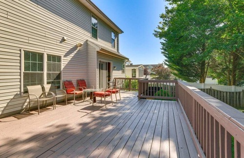 Point of Rocks House | Charming 3-bedroom house in enchanting Point of Rocks with WiFi, 3 car garage
