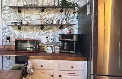 Eucha Cabin | Charming 3-bedroom cabin in Eucha with WiFi and FirePit