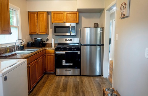 Greensboro House | Charming 3-Bedroom Greensboro Retreat Fully Furnished & Pet-Friendly