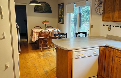 Georgetown House | Charming 3-bedroom house with fitness room and WiFi in lovely Georgetown