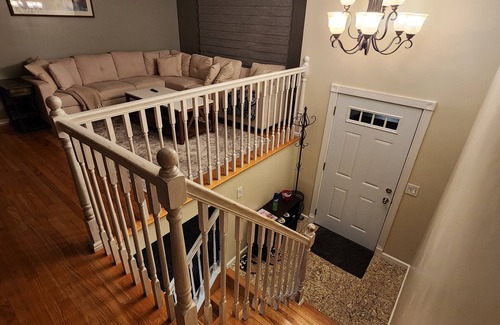 Mehlville House | Charming 3-bedroom house in fabulous St. Louis with WiFi, AC