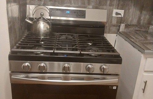 Calumet Heights House | Charming 3-bedroom house with AC and WiFi in phenomenal Chicago