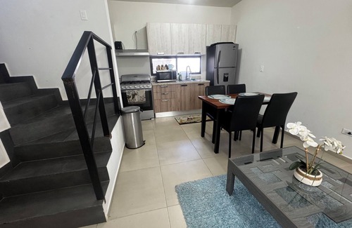 La Paz House | Charming 3-bedroom house with WiFi, AC in wonderful La Paz