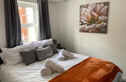Norwich Apartment | Charming 3-Bedroom Norwich Retreat Garden& Parking