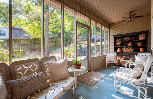 River Mountain House | Charming 3-bedroom house in lovely Little Rock, Arkansas