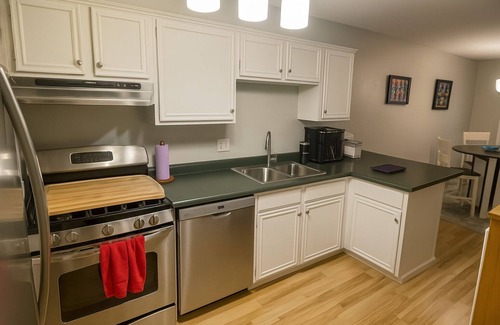 Maple Grove House | Charming 3-bedroom townhome in fabulous Maple Grove