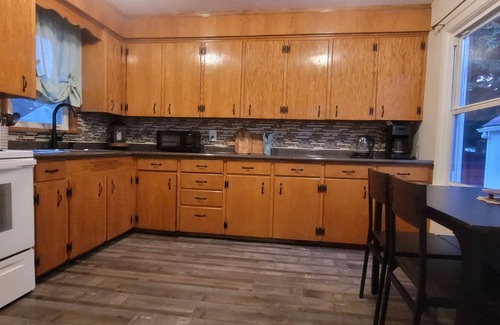 Newton Falls House | Charming 3-bedroom house in Newton Falls with WiFi and AC
