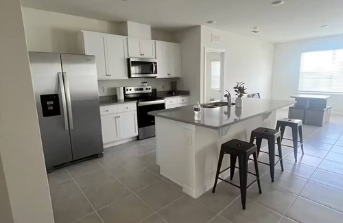 Winter Haven House | Charming 3-bedroom house in fantastic Winter Haven with WiFi, AC, Community Pool