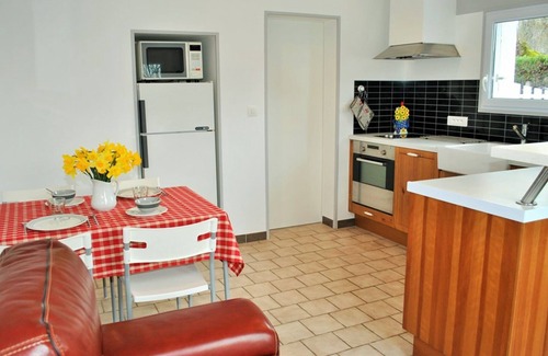Limeray Cottage | Charming 33m² Cottage in Loire Valley with Private Garden, Near Castles & Vineyards
