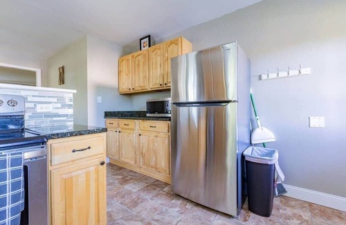Rossville House | Charming 3BR Home in Rossville, GA Family Retreat