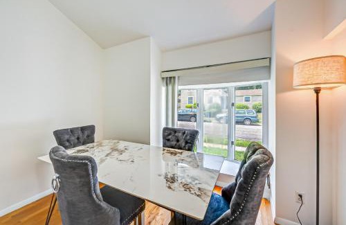 Huntington Apartment | Charming 3BR Huntington House, Pet-Friendly!