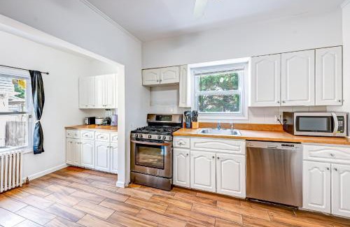 Huntington Apartment | Charming 3BR Huntington House, Pet-Friendly!