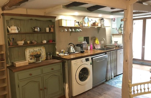 Le Vigeant House | Charming 4 Bedroom 4 Bathroom Gite - 2 Adjoining Cottages - Heated Plunge Pool