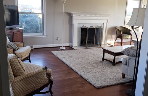 Lowesville Other | Charming 4-bedroom farmhouse in tranquil Lowesville with AC, WiFi