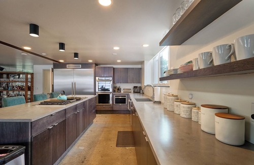 Como House | Charming 4-bedroom historic Firestation in Saint Paul with WiFi, AC