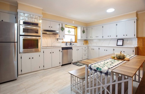White Mills House | Charming 4-bedroom home with AC and WiFi close to downtown historic Honesdale