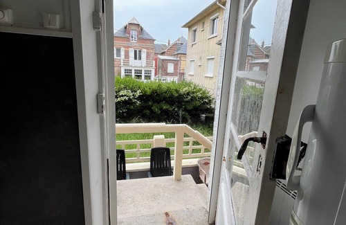 Woignarue Villa | Charming 4-bedroom house 35m from the beach