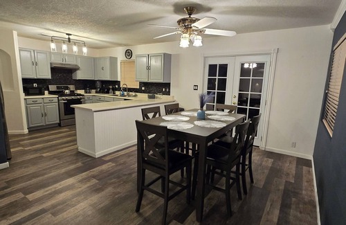 Skies West House | Charming 4-bedroom house with beautiful backyard and mountain view.