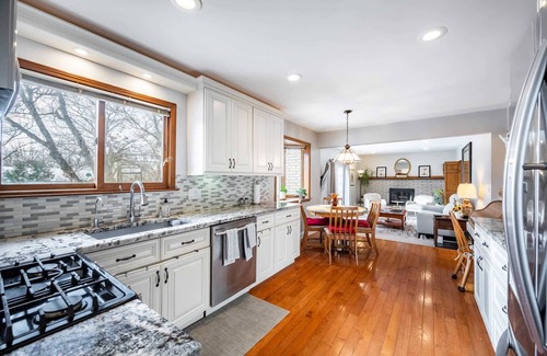 Thurston House | Charming 4BR Ann Arbor Home, Near Parks & Shops