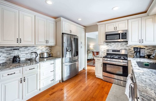 Thurston House | Charming 4BR Ann Arbor Home, Near Parks & Shops