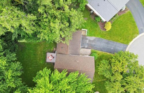 Eden Prairie House | Charming 5 Bd house in cul-de-sac