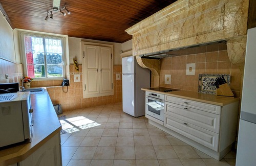 Bellefontaine Cottage | Charming 5-Bedroom House in Nature, Near Ski Resorts & Spas