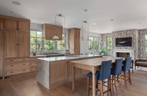 Joelton House | Charming 5-bedroom farmhouse on 50+ acres with Highland Cows!