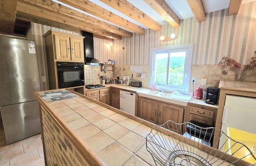 Mauzens-et-Miremont Cottage | Charming 5-Bedroom House with Private Pool in the Heart of Périgord Noir