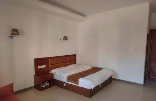 Lusaka Hotel | Charming 54 bedroom hotel with fitness room, WiFi in Lusaka