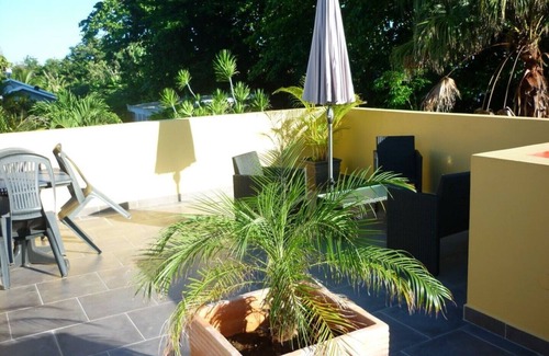 Sainte-Anne Apartment | Charming accommodation with swimming pool, large terrace, private garden, in the East