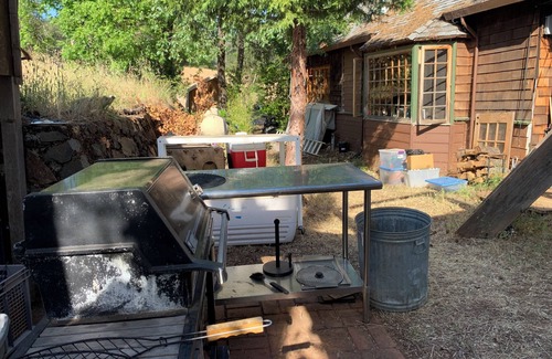 Colfax Apartment | Charming and Peaceful apartment on Historical Ranch Retreat with WiFi in Colfax