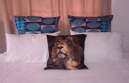 Zimbabwe Bed & Breakfast | Charming and Serene Retreat: The Stonehouse - Your Perfect Getaway!