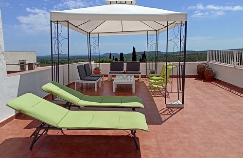 San Jorge Apartment | Charming apartment, in town, between sea and mountains. With spa area.