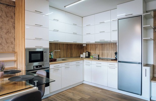 Cluj-Napoca Apartment | Charming apartment in Baciu with 2 supermarkets and bus station 2 minutes away