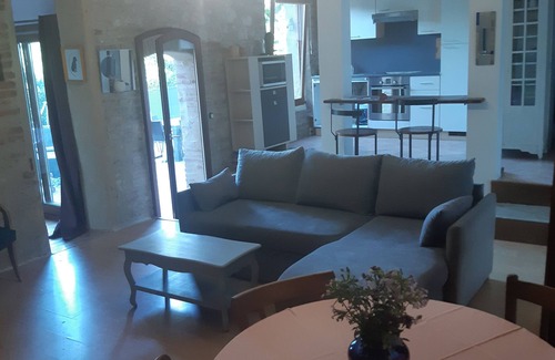 Albi Condo | Charming apartment overlooking the river.