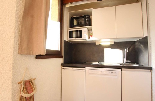 Saint-Chaffrey Apartment | Charming Apt for 6 with Balcony in South-Facing Serre-Chevalier, Ski Shuttle & Free Parking