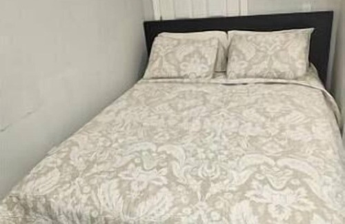 Revere Bed & Breakfast | Charming B&B with AC, WiFi in Phenomenal Revere