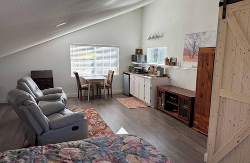 Cool House | Charming barnloft on small horse ranch in Beautiful Cool CA