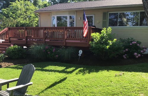 Cape Anne House | Charming Bayfront home with modern kitchen, private pier and hispeed WiFi