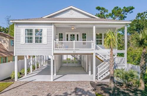 Windy Hill House | Charming Beach House Short Walk To Beach