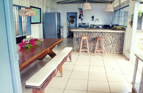 Coco Sunset Hills House | Charming Beachfront Family Vacation Home