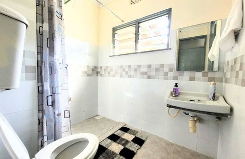 Biashara Bed & Breakfast | Charming bed & breakfast in welcoming Nakuru with WiFi, AC
